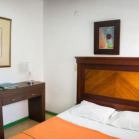 Spring City Hostel Medellín Esterno foto