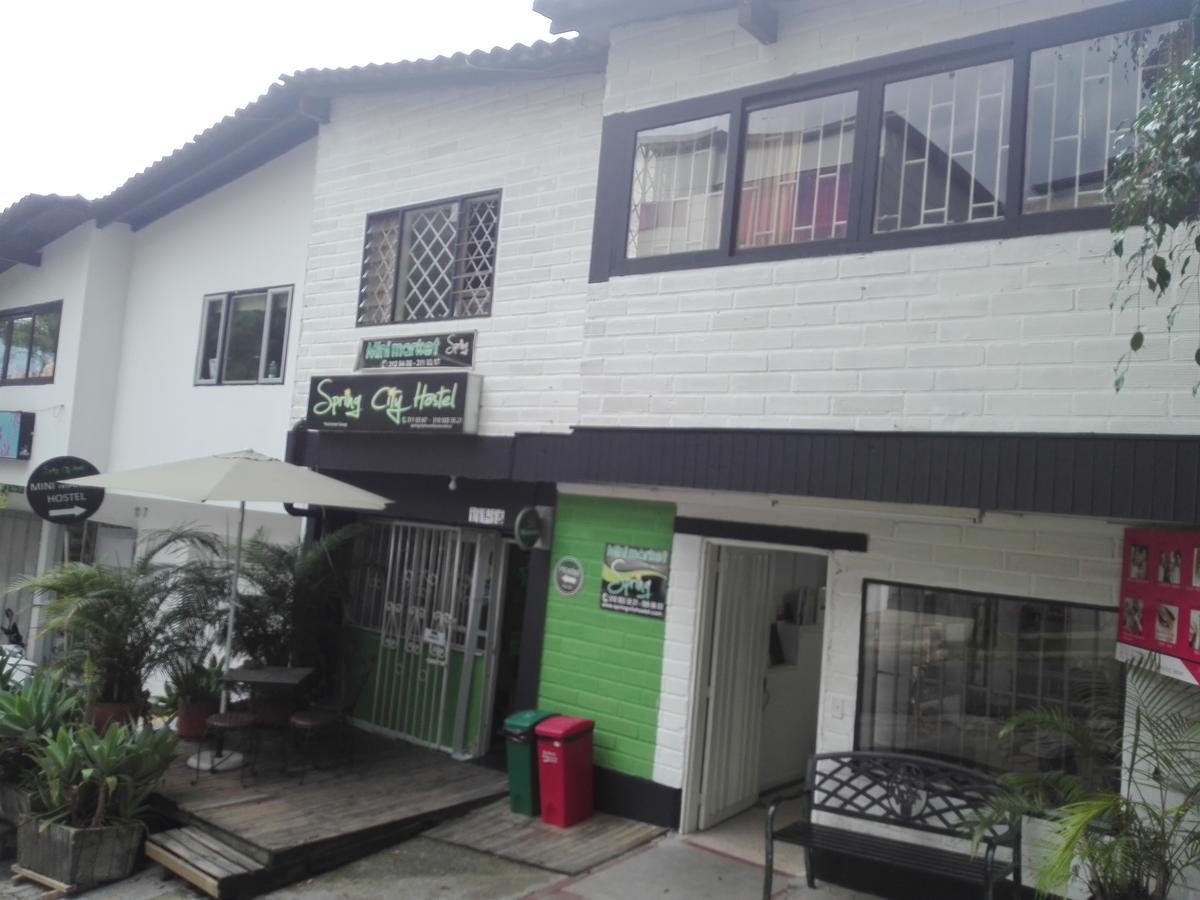 Spring City Hostel Medellín Esterno foto