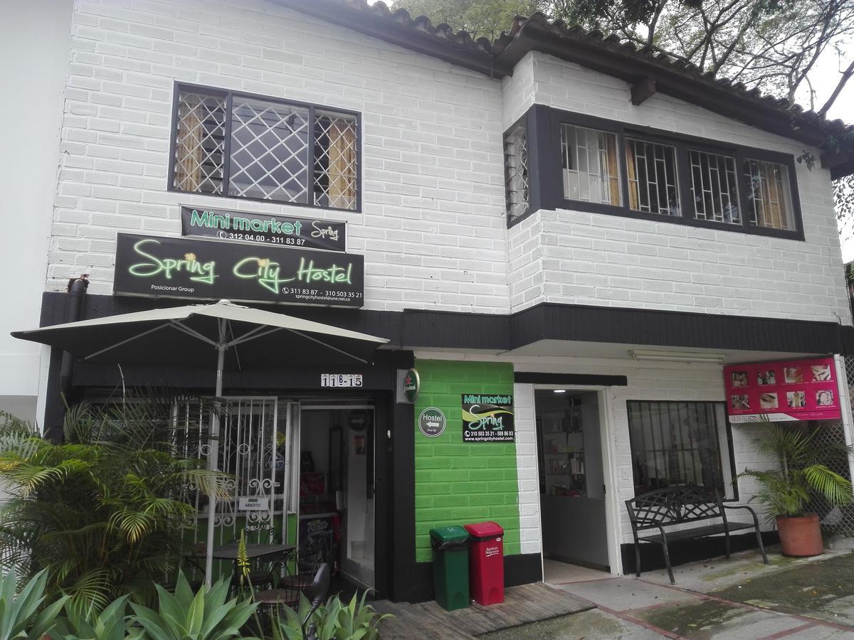 Spring City Hostel Medellín Esterno foto