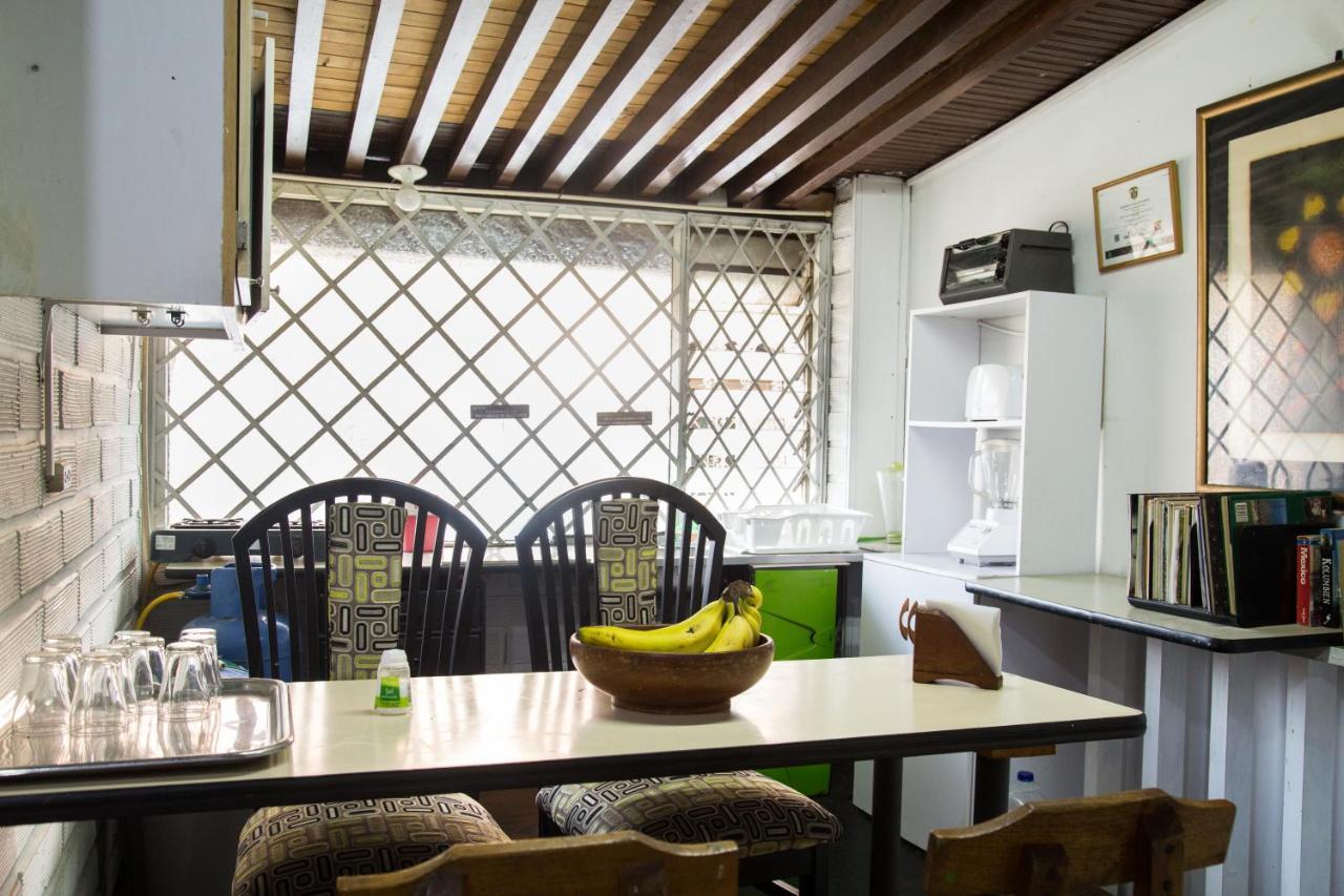 Spring City Hostel Medellín Esterno foto